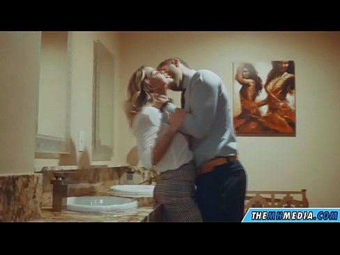 ❤️ Când o blondă cu sânii mari te seduce într-o toaletă publică ❤️ at us ro.rionews.top ﹏